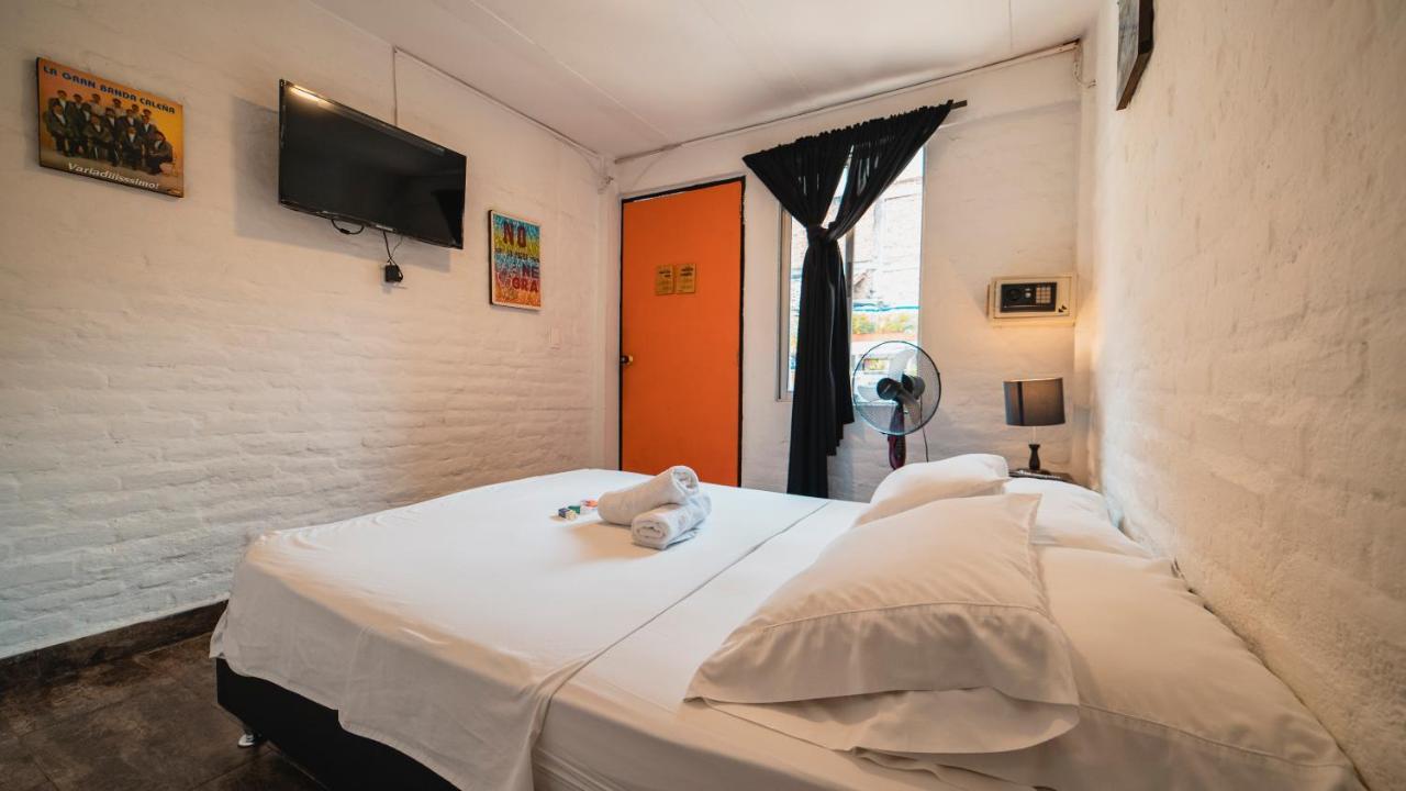 Viajero Hostel Cali & Salsa School Cali