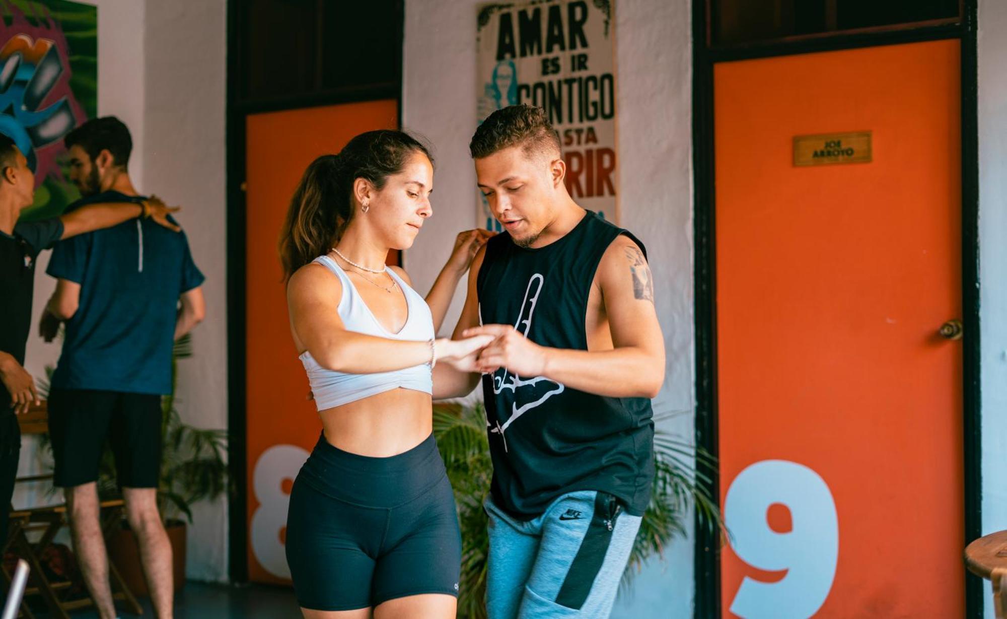Viajero Hostel Cali & Salsa School Hotel 2*